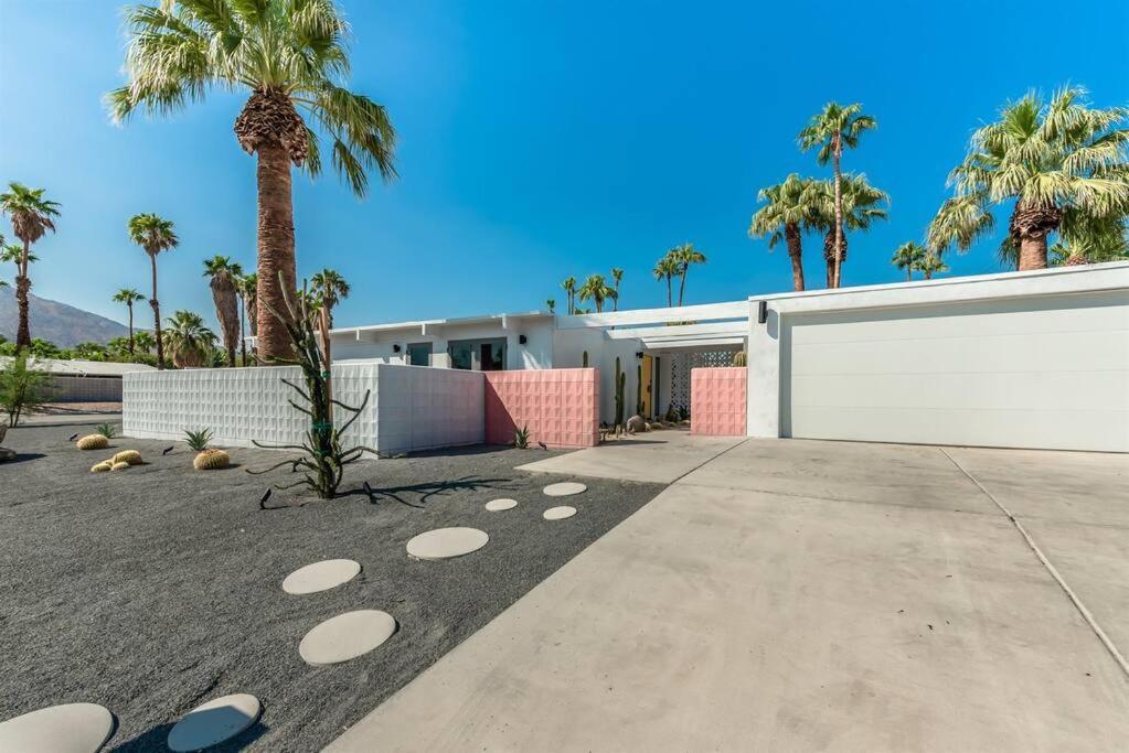 Alexander: Retro Chic Oasis 2023 Modernism Showcase House Palm Springs Dış mekan fotoğraf